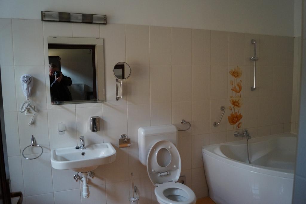 Pekapartman Kőszeg Zewnętrze zdjęcie